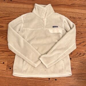 Patagonia Cream Fleece 1/4 button